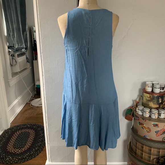 FRNCH CHAMBRAY BLUE DRESS WITH FLOUNCE - Picture 3 of 6